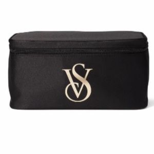 NWOT Victoria’s Secret Bra Travel Case